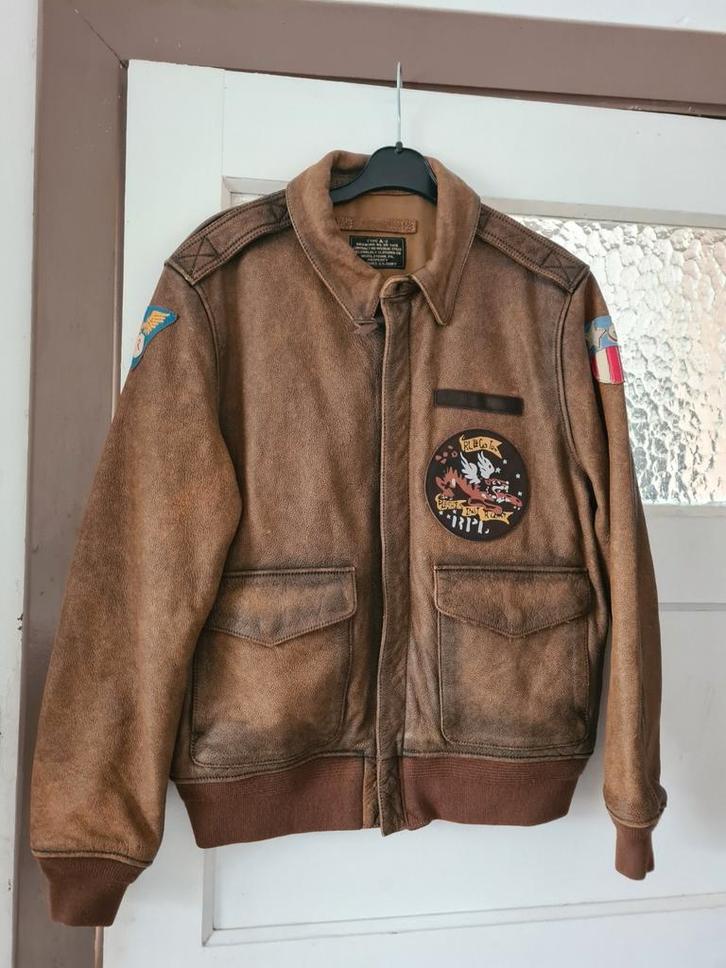 Veste en cuir A2 US ARMY AIRFORCE PILOT NEUF Taille S. 450€, Vêtements | Hommes, Vestes | Hiver, Neuf, Enlèvement