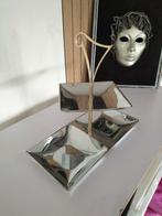 Serveer schaal twee verdiepingen., Ophalen, Zo goed als nieuw