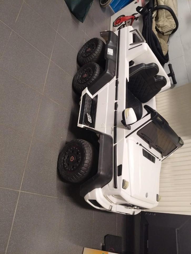 Elektrische kinderauto – Mercedes G-klasse stijl (2-zitter), Kinderen en Baby's, Speelgoed | Buiten | Accuvoertuigen, Gebruikt