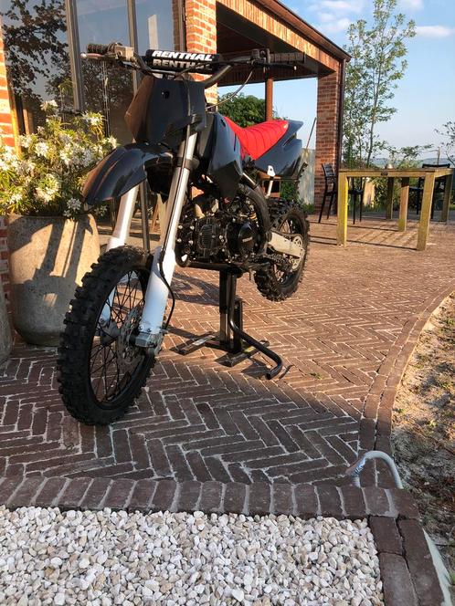 Pitbike rfz140, Fietsen en Brommers, Brommers | Crossbrommers, Gebruikt, Overige merken, Ophalen