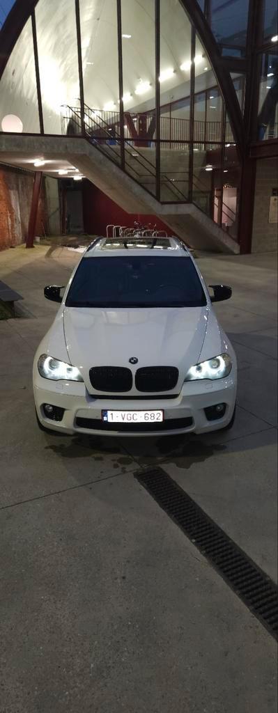BMW X5 E70 FULL OPTION, Autos, BMW, Entreprise, X5, Électrique, Noir, Brun, Cuir, Enlèvement