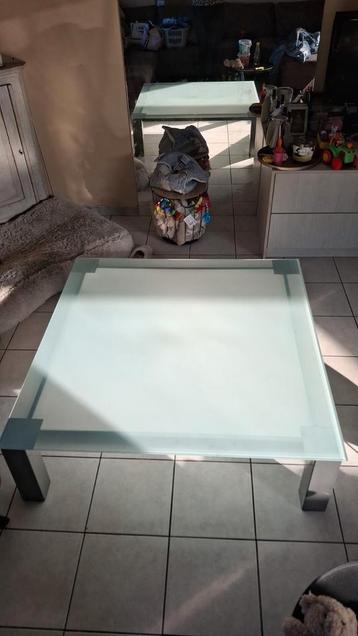Salontafel beschikbaar voor biedingen