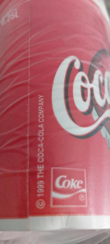 Coca Cola 1999 0.25cl Waxed Paper Cups beschikbaar voor biedingen