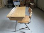 Vintage schoolbankje met stoel, Kinderen en Baby's, Kinderkamer | Tafels en Stoelen, Ophalen, Gebruikt