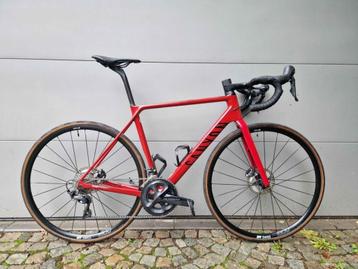 Canyon Ultimate CF SL 8 Disc - koersfiets beschikbaar voor biedingen