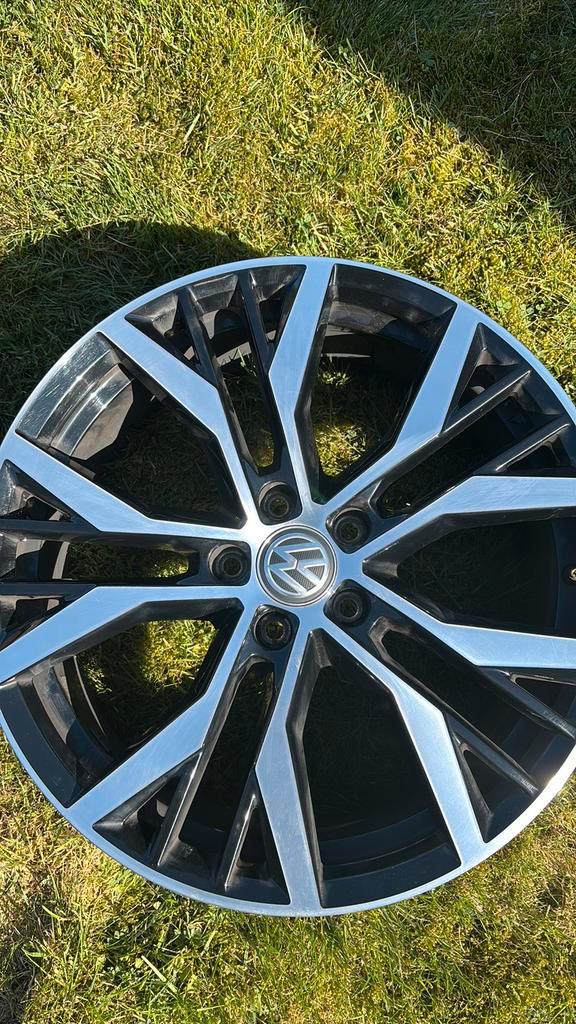 19” Originele VW Santiago Velgen – Golf 7 / 7.5 GTI – OEM, Auto-onderdelen, Banden en Velgen, Velg(en), 19 inch, Ophalen