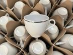 Mooie, porseleinen kopjes met zilverkleurige omranding, Ophalen, Nieuw, Porselein, Kop(pen) en/of Schotel(s)