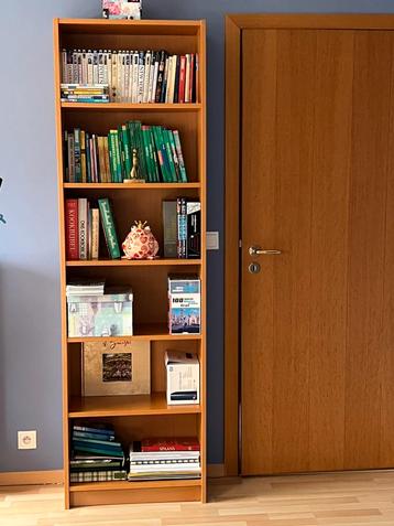 2 boekenkasten Billy beschikbaar voor biedingen