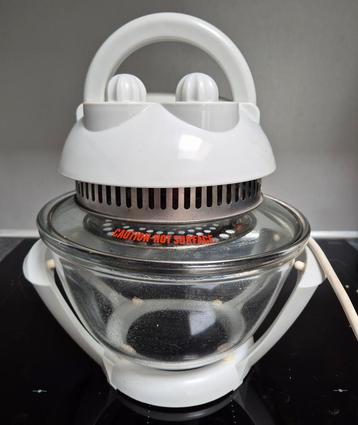 Halogeen oven beschikbaar voor biedingen
