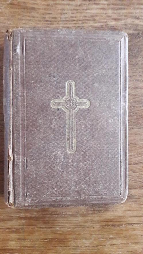 Vieux livre: "Guide du Chrétien", Antiek en Kunst, Antiek | Boeken en Manuscripten, Ophalen of Verzenden