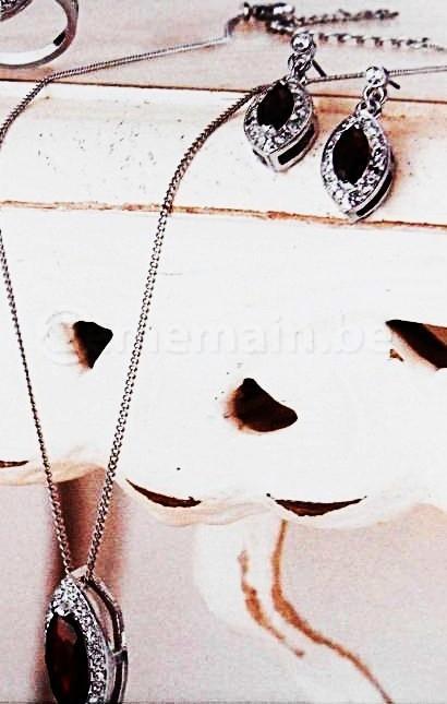 AVON: de set: „Dominique, Handtassen en Accessoires, Kettingen, Nieuw, Zilver, Bruin, Ophalen of Verzenden