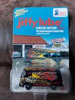 johnny lightning jiffy lube volkswagen panel bus 1964, Nieuw, Overige merken, Ophalen of Verzenden, Auto