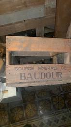 Ancienne caisse en bois bouteille source baudour collection, Antiquités & Art, Enlèvement