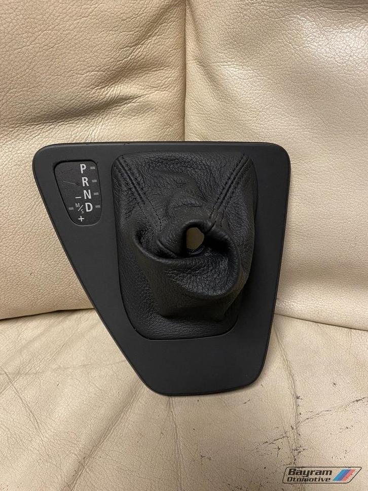 Bmw automaatplaat pookhoes 715564303 E90 E91 E92 E93 3-serie, Auto-onderdelen, Transmissie en Toebehoren, BMW, Gebruikt, Ophalen of Verzenden