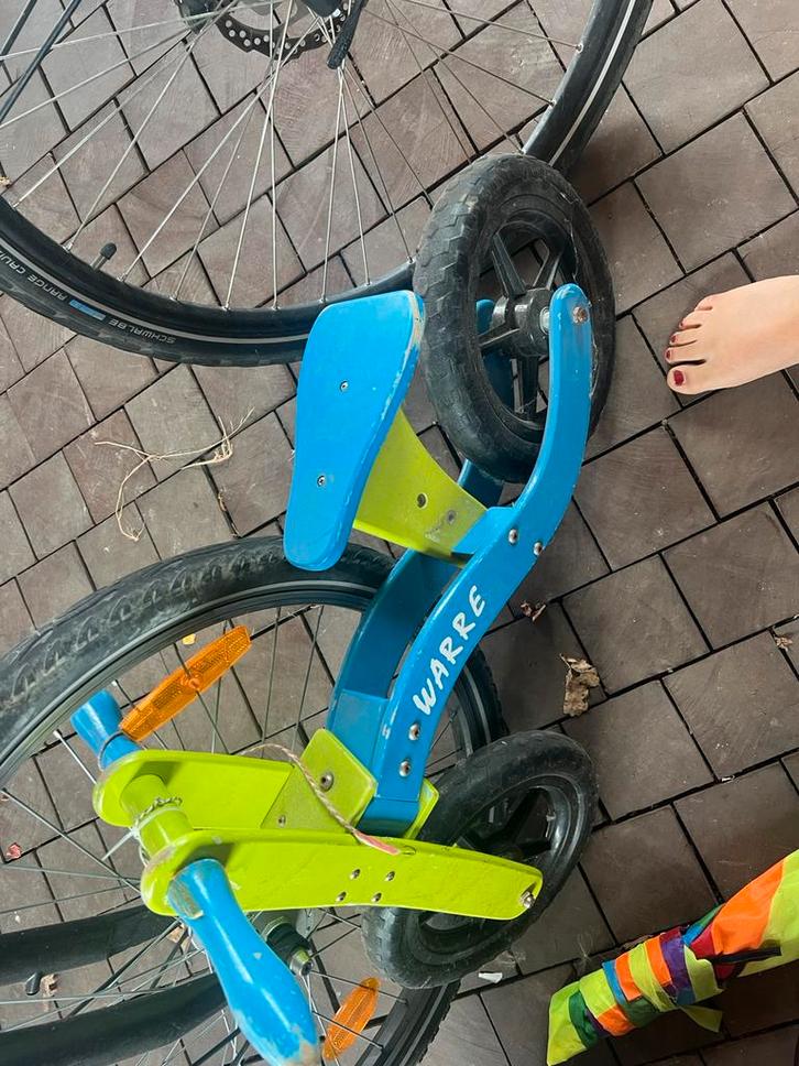 Loopfiets 2-4 jaar kindjes, Fietsen en Brommers, Fietsen | Kinderfietsjes, Gebruikt, Minder dan 16 inch, Ophalen