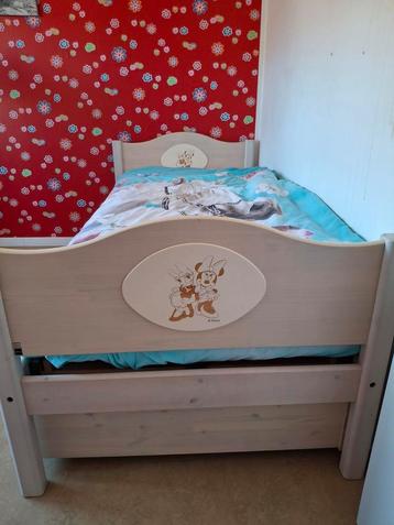 Complete massieve grenen houten slaapkamer v lifetime. beschikbaar voor biedingen