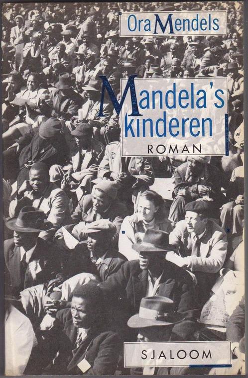 Mandela's kinderen - Ora Mendels, Boeken, Romans, Zo goed als nieuw, Ophalen of Verzenden