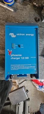 Victron Phoenix Charger 12v - 30amp, Caravanes & Camping, Camping-car Accessoires, Neuf