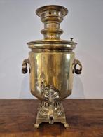 Antieke messing Batashev Samovar, laat 19e eeuws, Ophalen