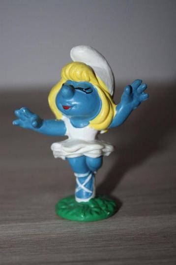 Smurfin Belerina Bully , Peyo , figuur als nieuw 1977 beschikbaar voor biedingen