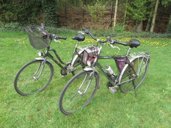 2 FIETSEN (D+H) 18 versnellingen, Fietsen en Brommers, Overige Fietsen en Brommers, Gebruikt, Ophalen