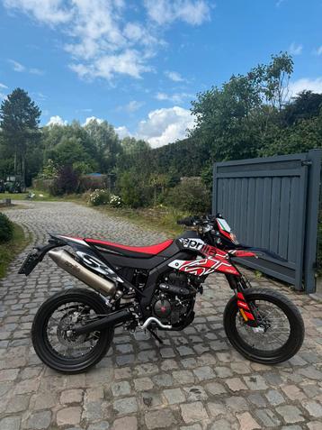 Aprilia SX125 Supermotard *4800km* 2023 ( Sold / Verkocht ) beschikbaar voor biedingen