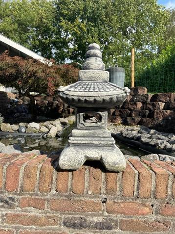 Pagode 52cm hoog beschikbaar voor biedingen