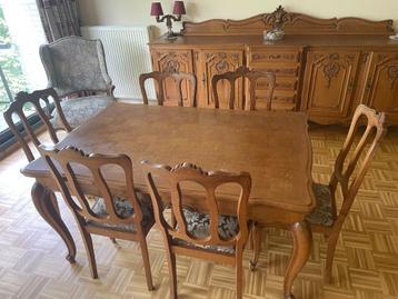 Eetkamertafel met stoelen en buffetkast | GRATIS beschikbaar voor biedingen