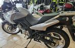 Suzuki V-Strom 650 ABS 1.300km comme neuve ..., Motos, Motos | Suzuki, 2 cylindres, Tourisme, Plus de 35 kW, 650 cm³