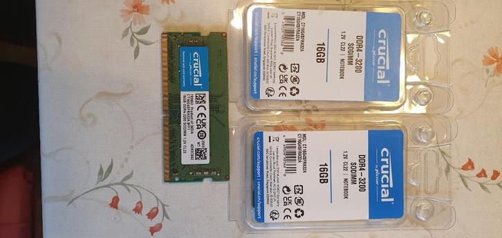 2 Modules de mémoire Crucial DDR4 16gb à 3200Mhz, Computers en Software, RAM geheugen, Zo goed als nieuw, Laptop, 16 GB, DDR, Ophalen