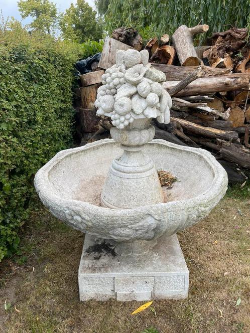 Kasteelfontein, Tuin en Terras, Waterpartijen en Fonteinen, Zo goed als nieuw, Fontein, Ophalen