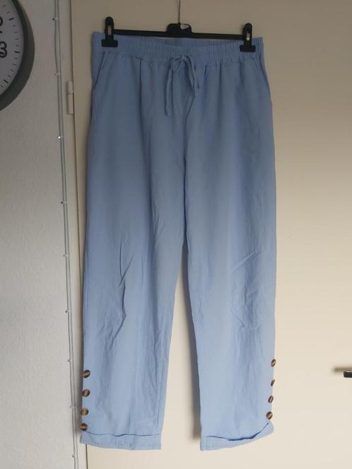 Zomerbroek met knoopjes en kanten streep blauw 2XL, Kleding | Dames, Grote Maten, Nieuw, Broek of Spijkerbroek, Blauw, Verzenden