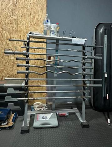 Gym/fitness materiaal halterstangen +rek beschikbaar voor biedingen