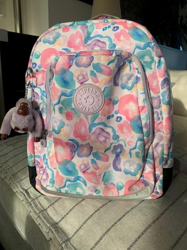 Sac à dos / Malette KIPLING motif fleuri pastel, Bijoux, Sacs & Beauté, Sacs | Cartables, Utilisé, Sac à dos, Enlèvement ou Envoi