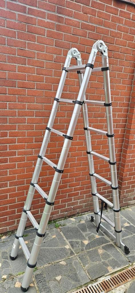 Telescopische ladder 4,4 meter – in uitstekende staat!, Doe-het-zelf en Bouw, Steigers, Zo goed als nieuw, Daksteiger, 2 tot 5 meter