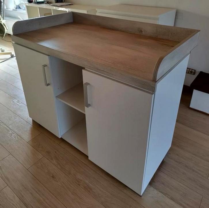 Verzorgingstafel baby / commode, Kinderen en Baby's, Kinderkamer | Commodes en Kasten, Zo goed als nieuw, Commode, Ophalen