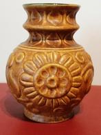 Vase vintage. Bay, Allemagne de l'Ouest, Enlèvement