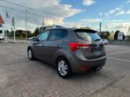 HYUNDAI IX20 1.4 MOVE GEKEURD VOOR VERKOOP, Auto's, Voorwielaandrijving, Euro 5, Zwart, Bruin