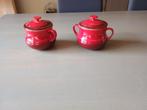 Stoofpotjes le creuset met deksel kersenrood, Huis en Inrichting, Keuken | Potten en Pannen, Ophalen of Verzenden