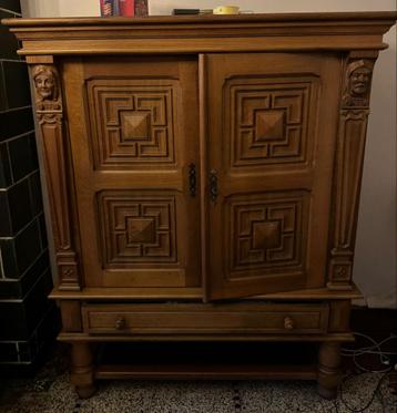 Complete slaapkamer  beschikbaar voor biedingen