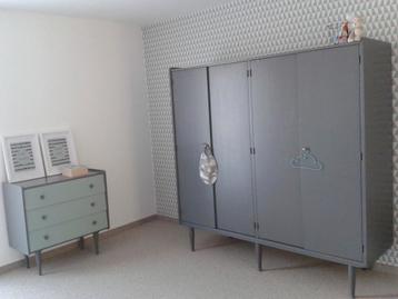 Vintage baby-/kinderkamer commode en kleerkast beschikbaar voor biedingen