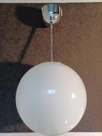 Plafond-hanglamp Bolvorm in opaalglas en chroom, Ophalen, Modern/Modernistisch/ Scandinavisch/Tijdloos, Gebruikt, Glas