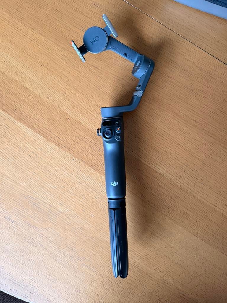 Te koop Dji osmo mobile 6, Ophalen of Verzenden, Zo goed als nieuw