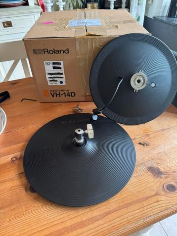 Roland digitaal Hi-Hat, VH 14 D, 14“ beschikbaar voor biedingen