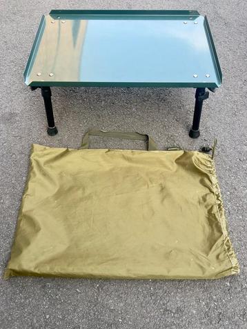 Bivytafel beschikbaar voor biedingen