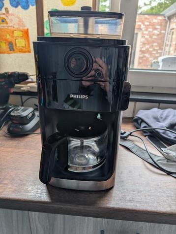 Koffiezetapparaat met bonen beschikbaar voor biedingen