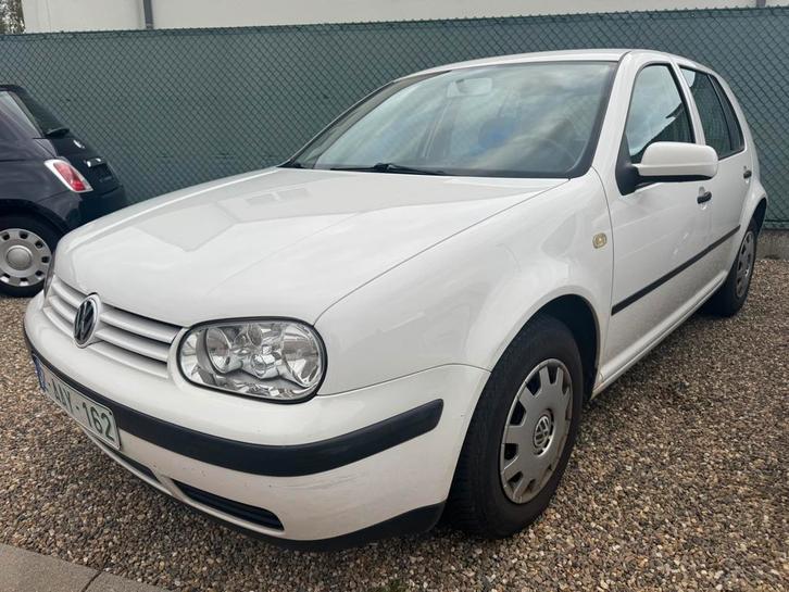Vw golf automaat 1.6i 2000 110000km 5drs airco! Gekeurd!, Auto's, Volkswagen, Bedrijf, Te koop, Golf, Radio, Benzine, Berline