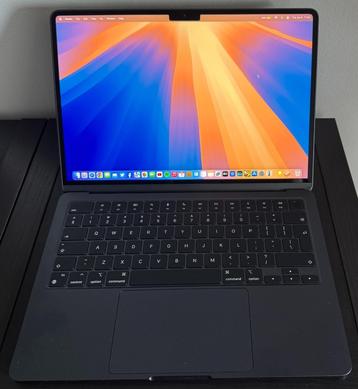 MacBook Air 13,6 inch 2024 Nieuw - Midnight beschikbaar voor biedingen