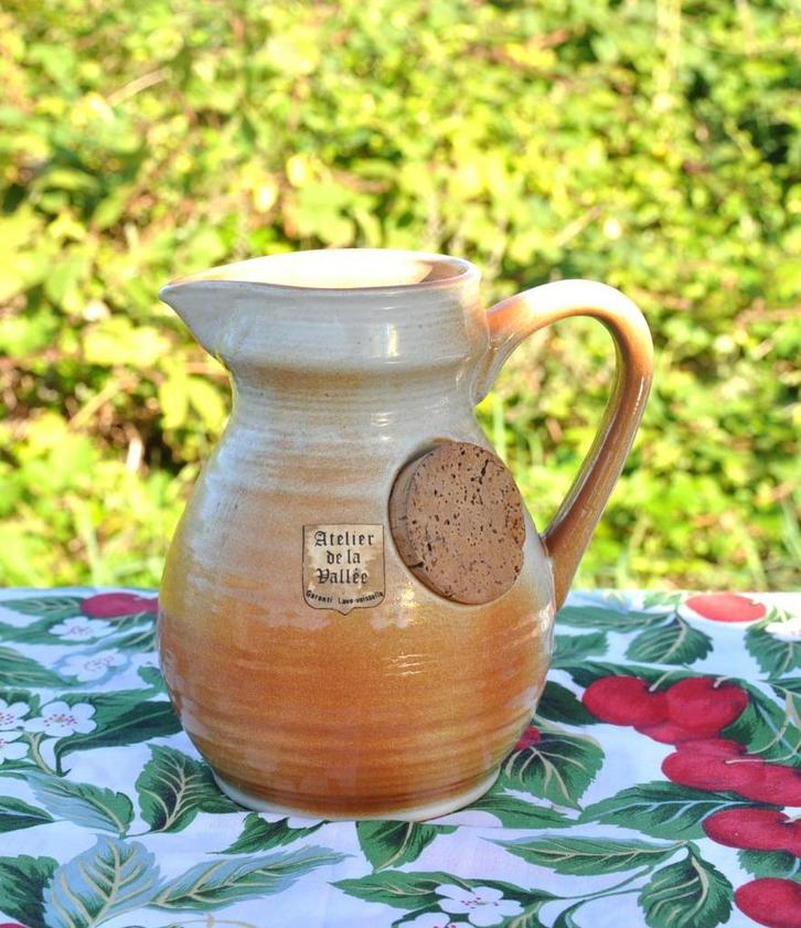 pichet rafraichissoir en gres atelier de la vallée, Antiquités & Art, Antiquités | Céramique & Poterie, Enlèvement ou Envoi