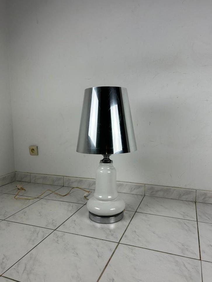 Vintage space age tafellamp porselein chroom, Huis en Inrichting, Lampen | Tafellampen, Zo goed als nieuw, 50 tot 75 cm, Glas